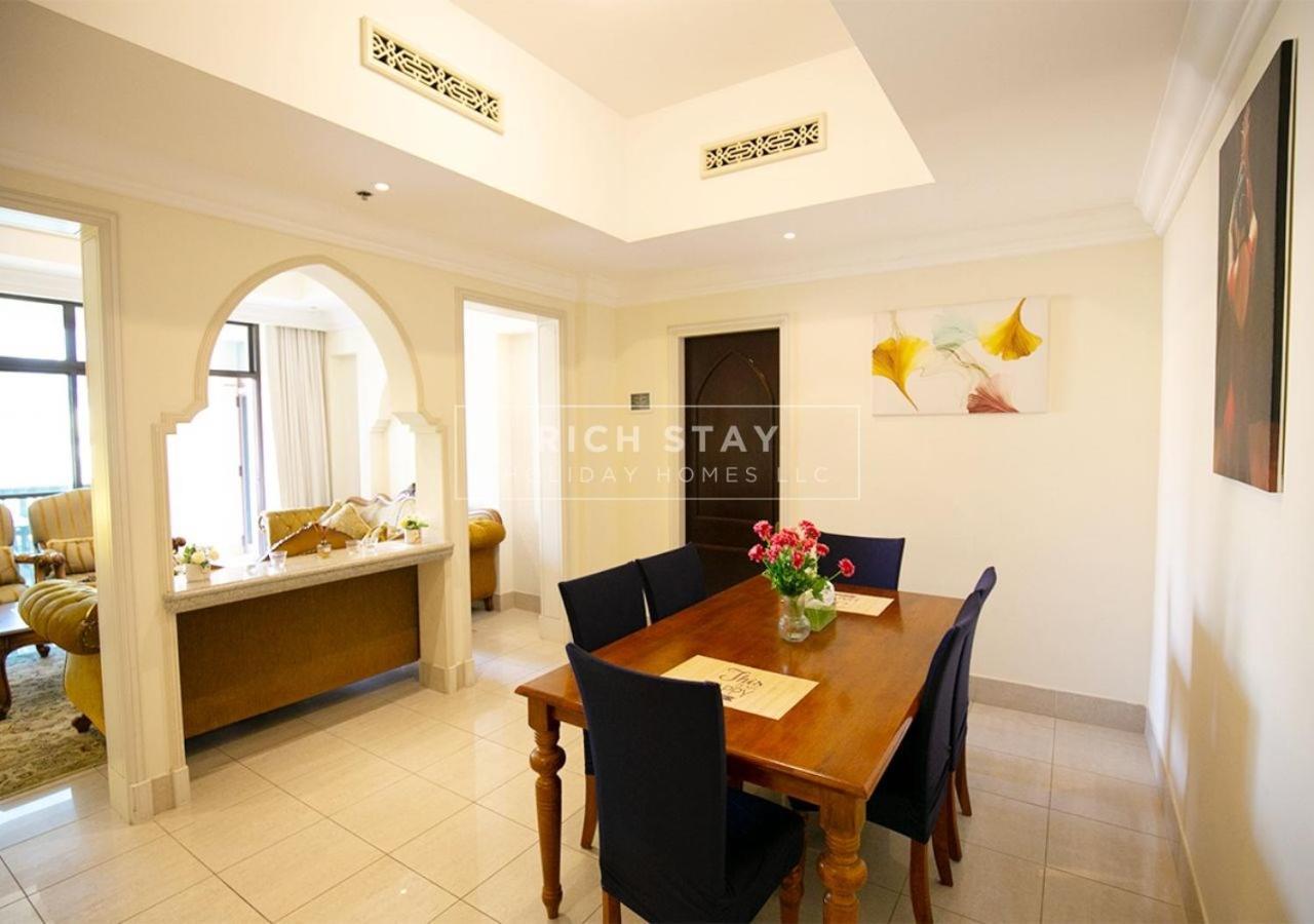 Incredible 2Br Apartment, Downtown With Burj & Dubai Mall View By Rich Stay Экстерьер фото