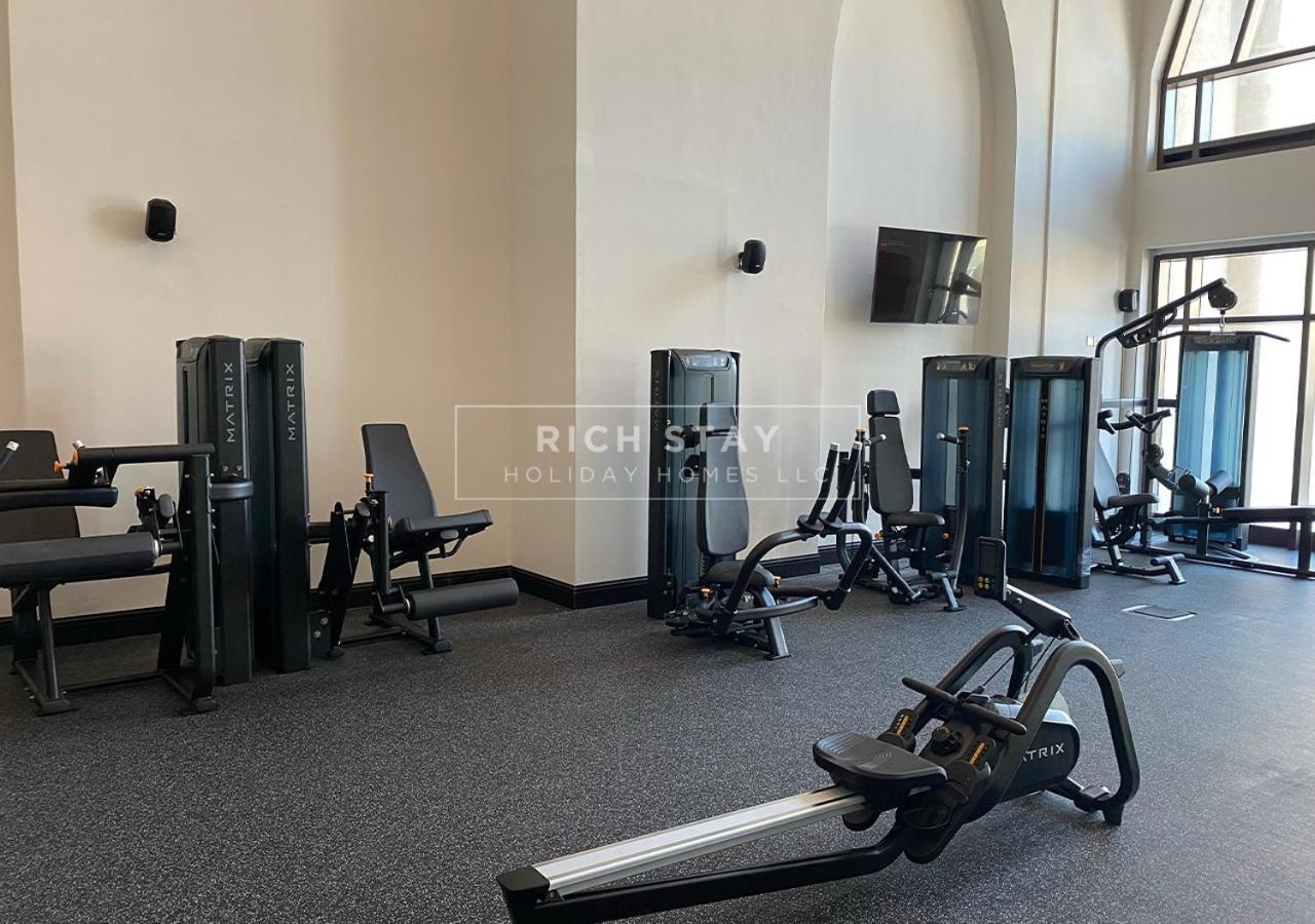 Incredible 2Br Apartment, Downtown With Burj & Dubai Mall View By Rich Stay Экстерьер фото